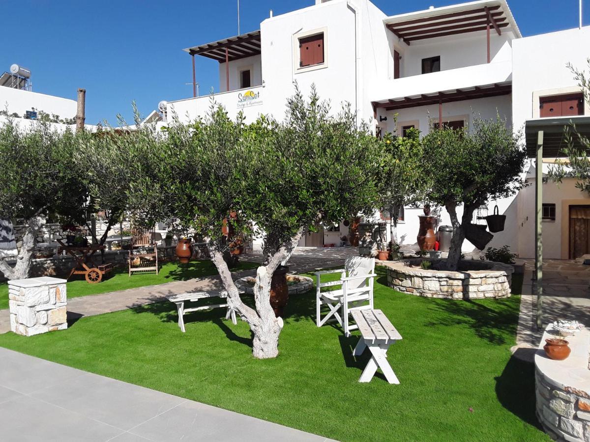Sunset Studios And Apartments For Adults Over 21 Only Naoussa Esterno foto