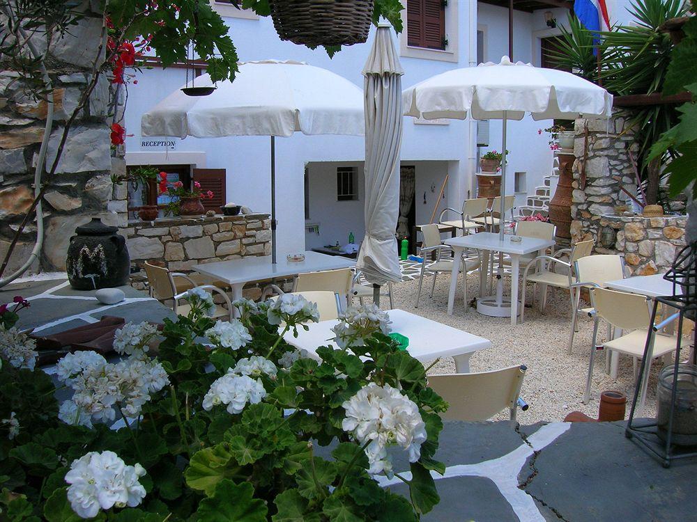 Sunset Studios And Apartments For Adults Over 21 Only Naoussa Esterno foto