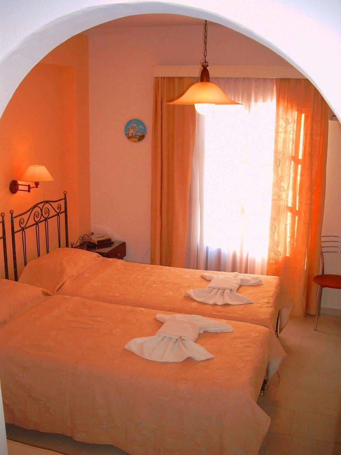 Sunset Studios And Apartments For Adults Over 21 Only Naoussa Esterno foto