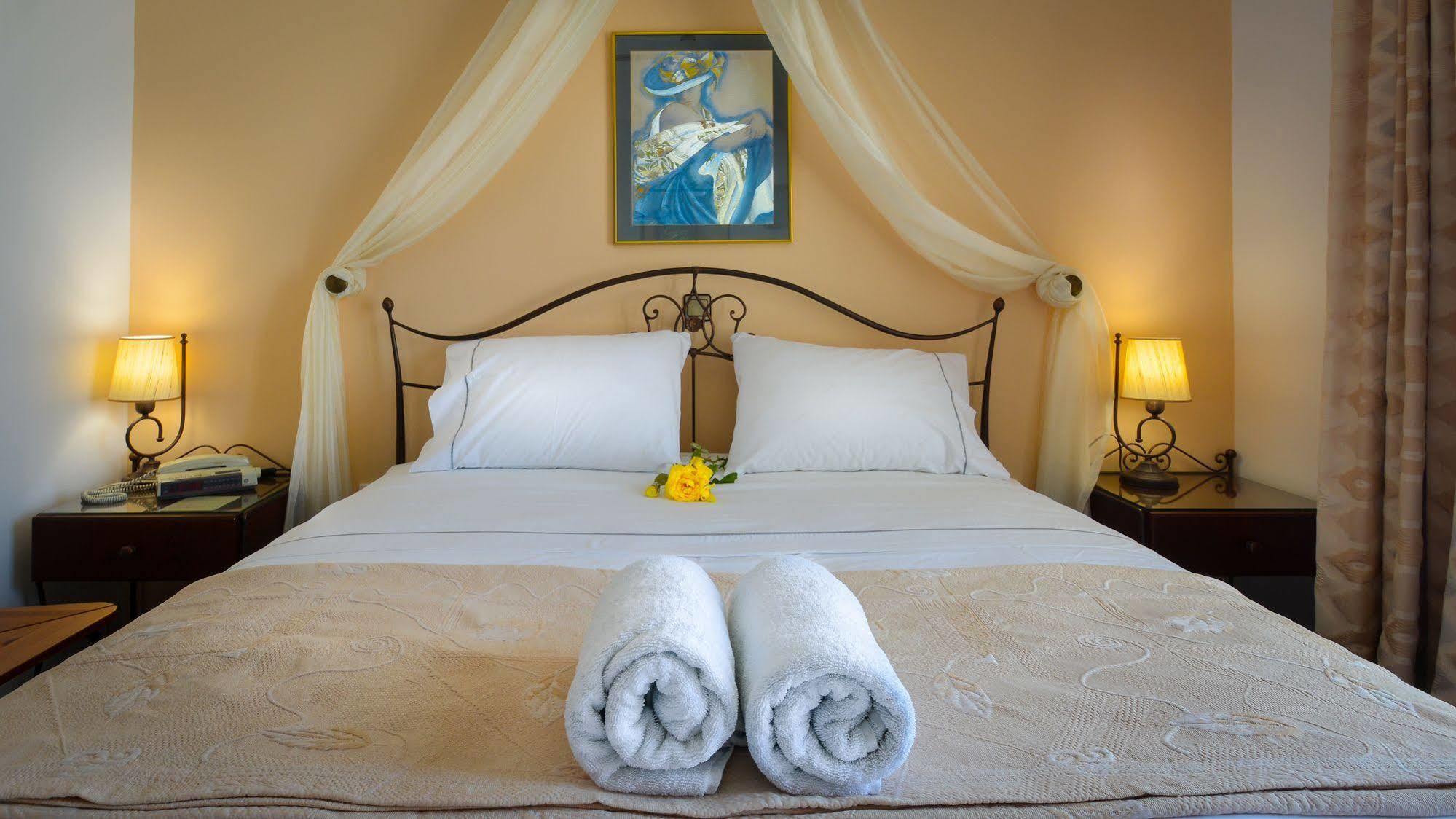 Sunset Studios And Apartments For Adults Over 21 Only Naoussa Esterno foto